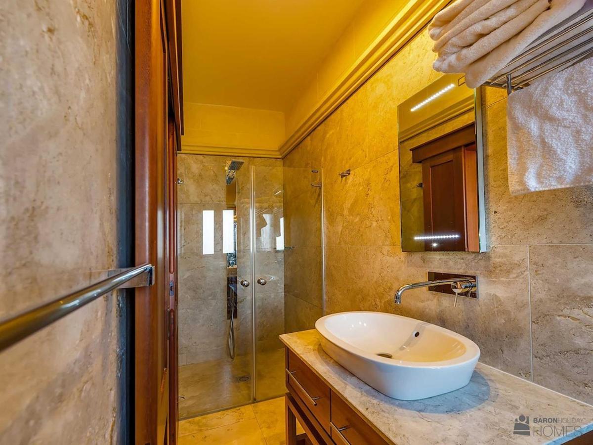 The Almonds Luxury Villa San Lawrenz Bagian luar foto