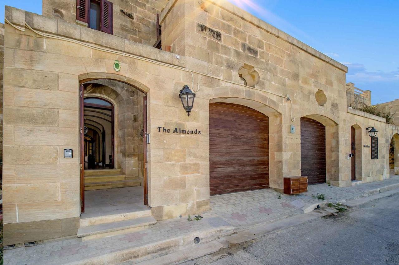 The Almonds Luxury Villa San Lawrenz Bagian luar foto
