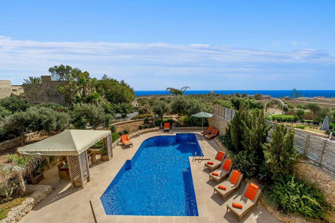 The Almonds Luxury Villa San Lawrenz Bagian luar foto